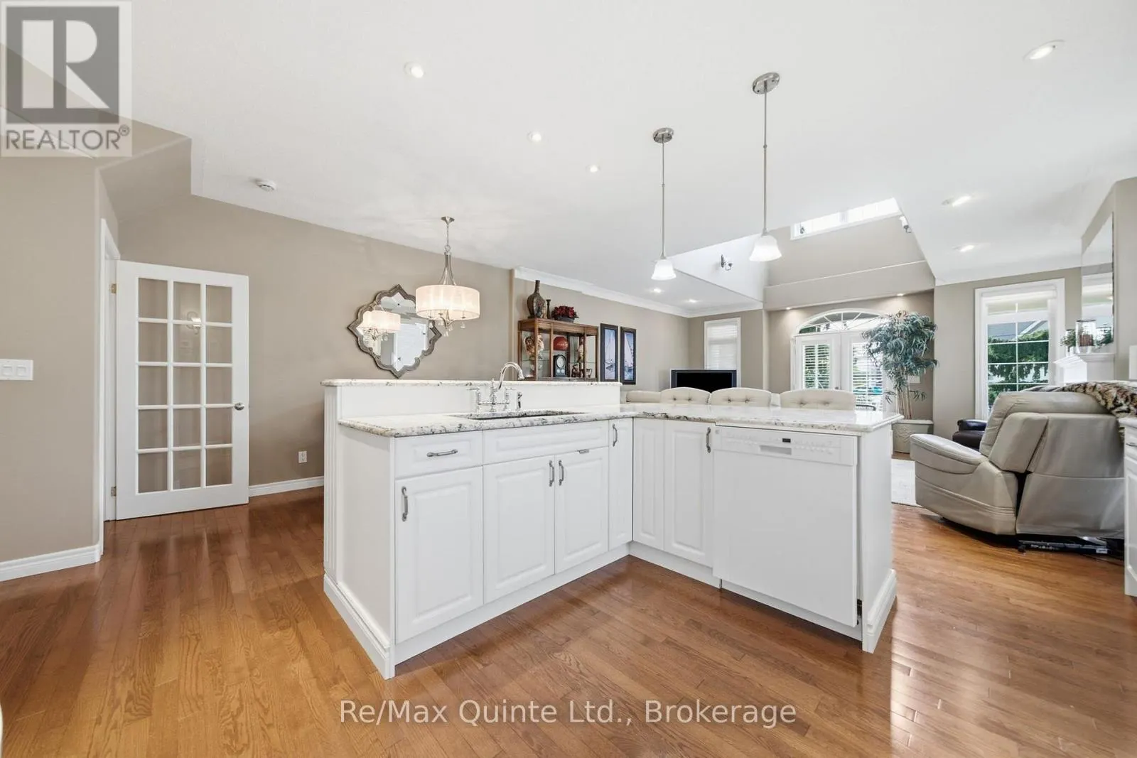 86 PINNACLE STREET S
