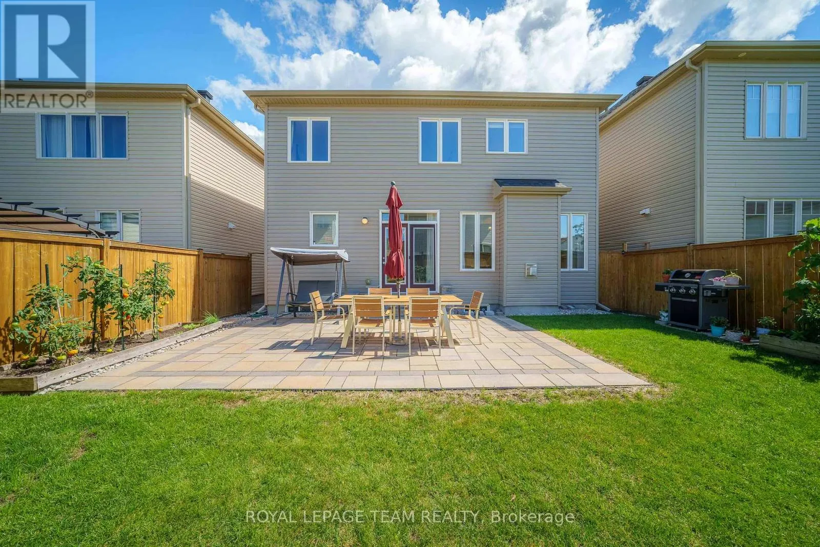 607 PARADE DRIVE