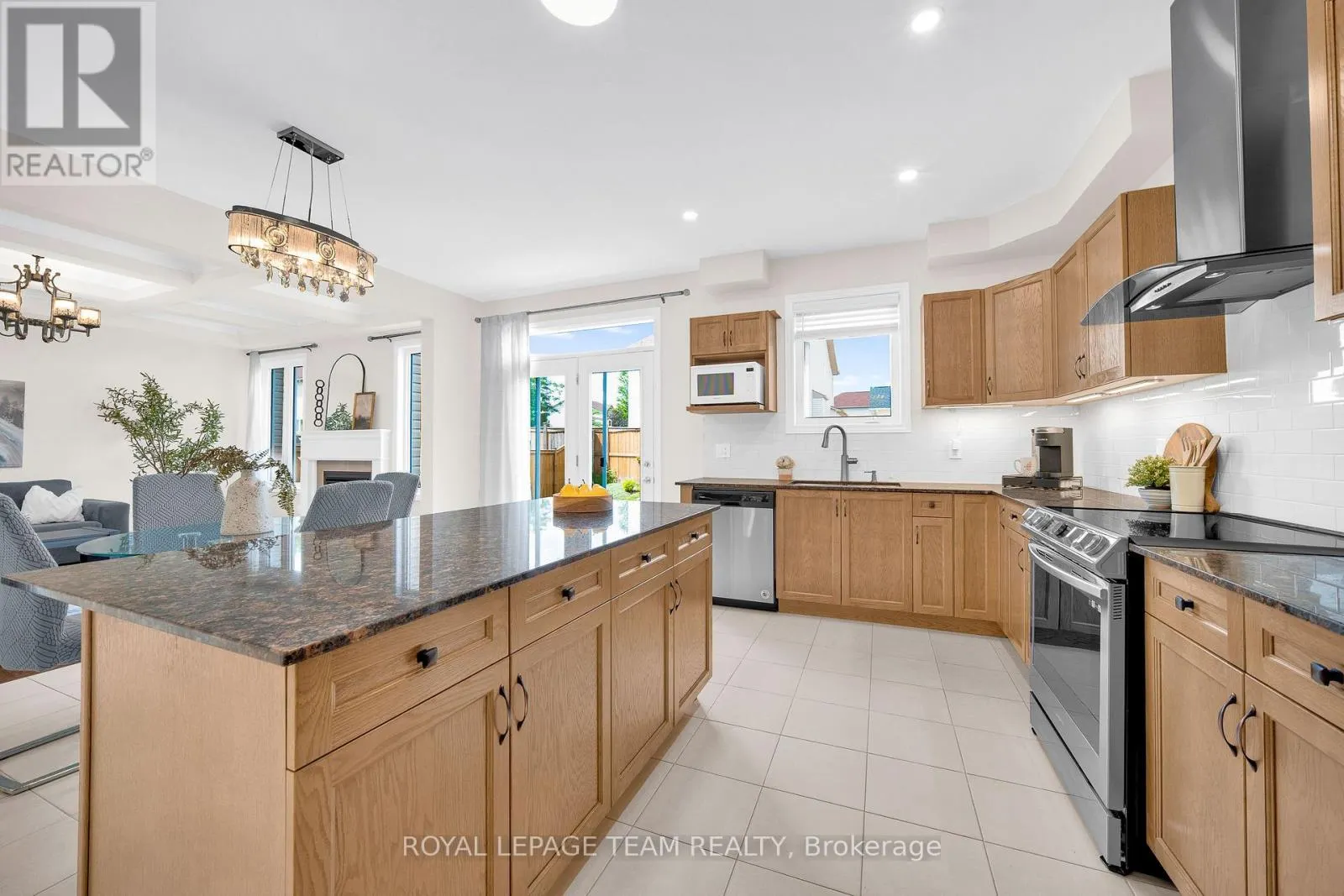 607 PARADE DRIVE