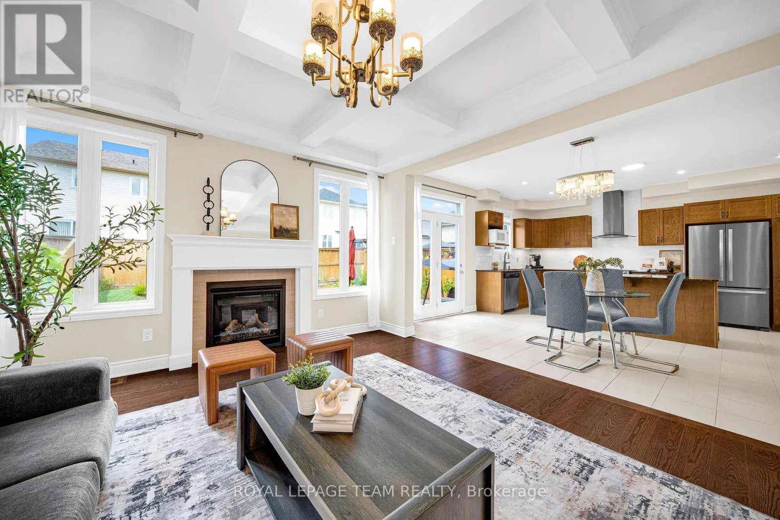 607 PARADE DRIVE