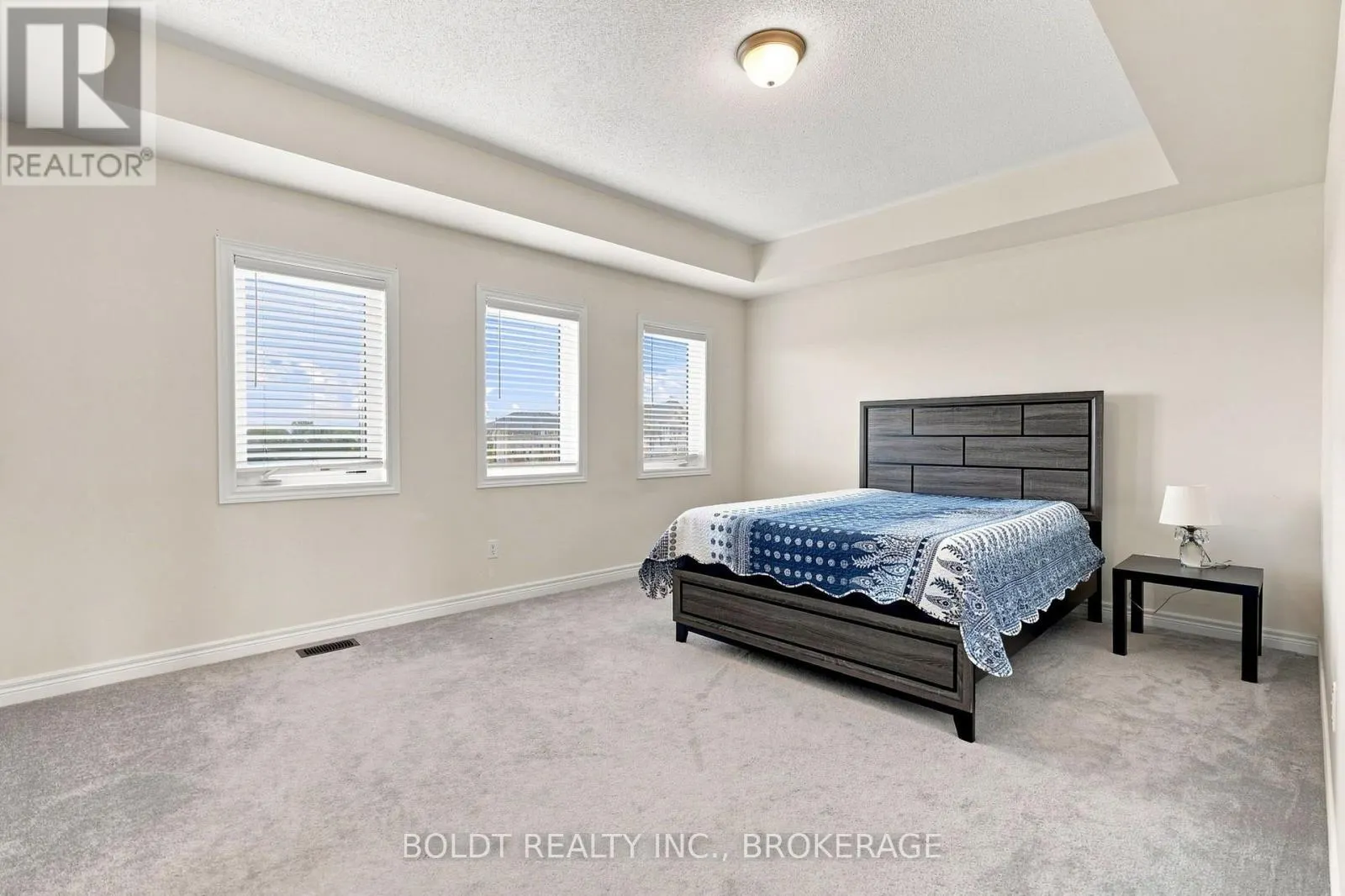 85 HOMESTEAD WAY
