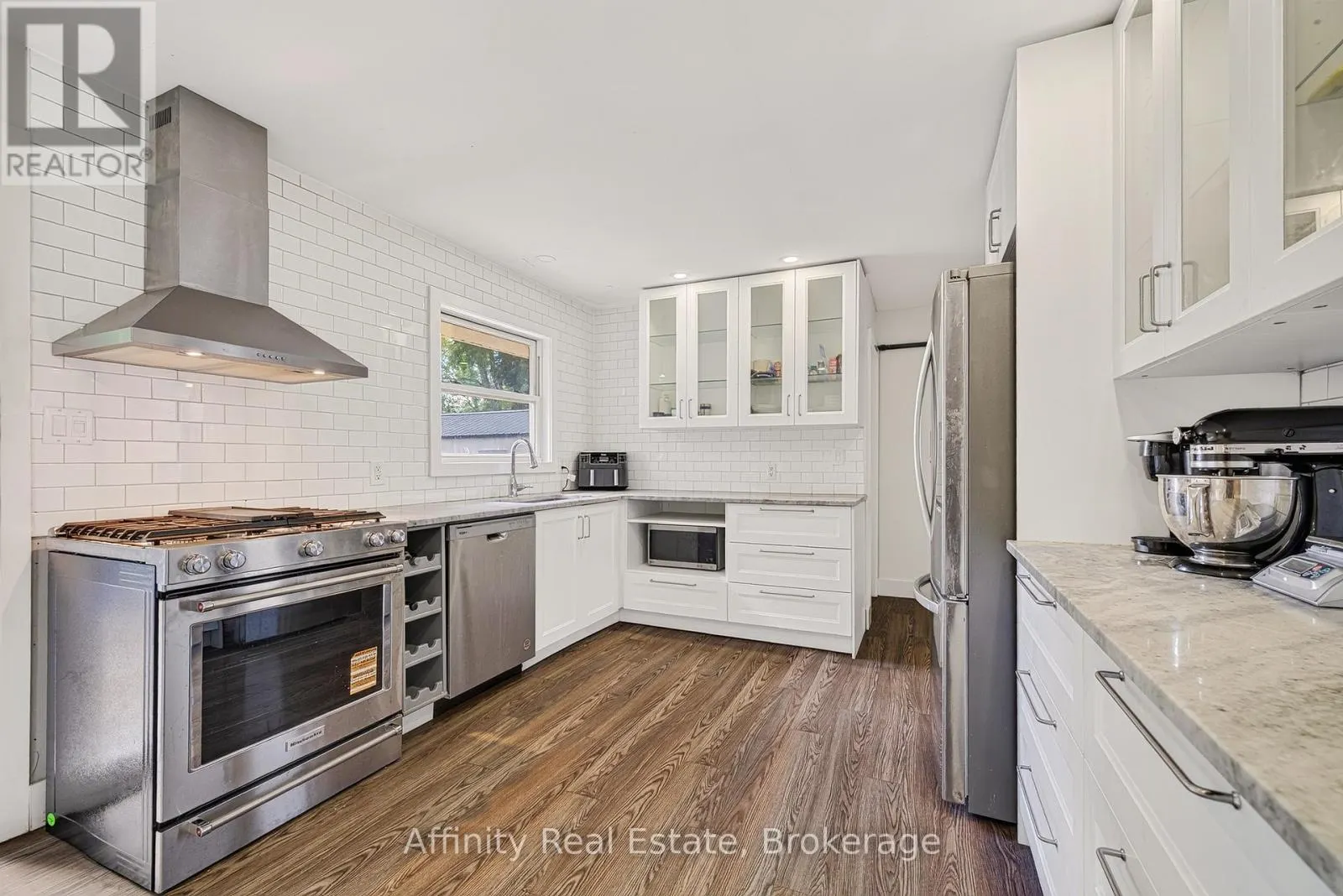 18 WILLOWDALE STREET