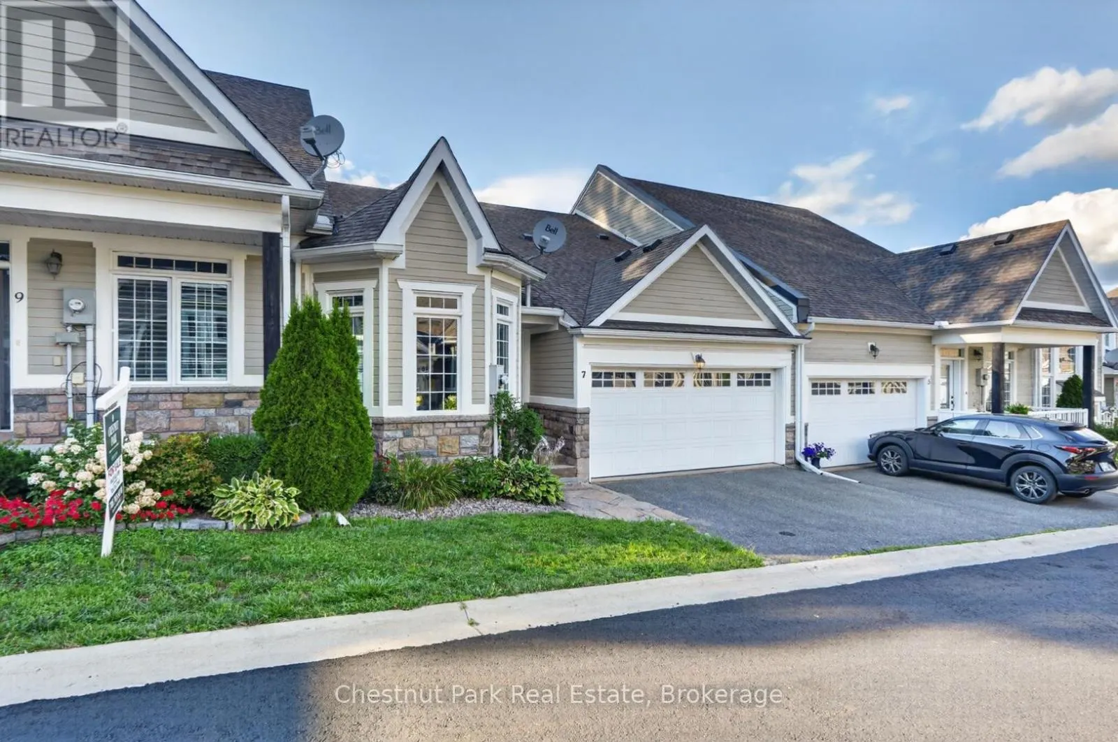 7 STORMONT COURT
