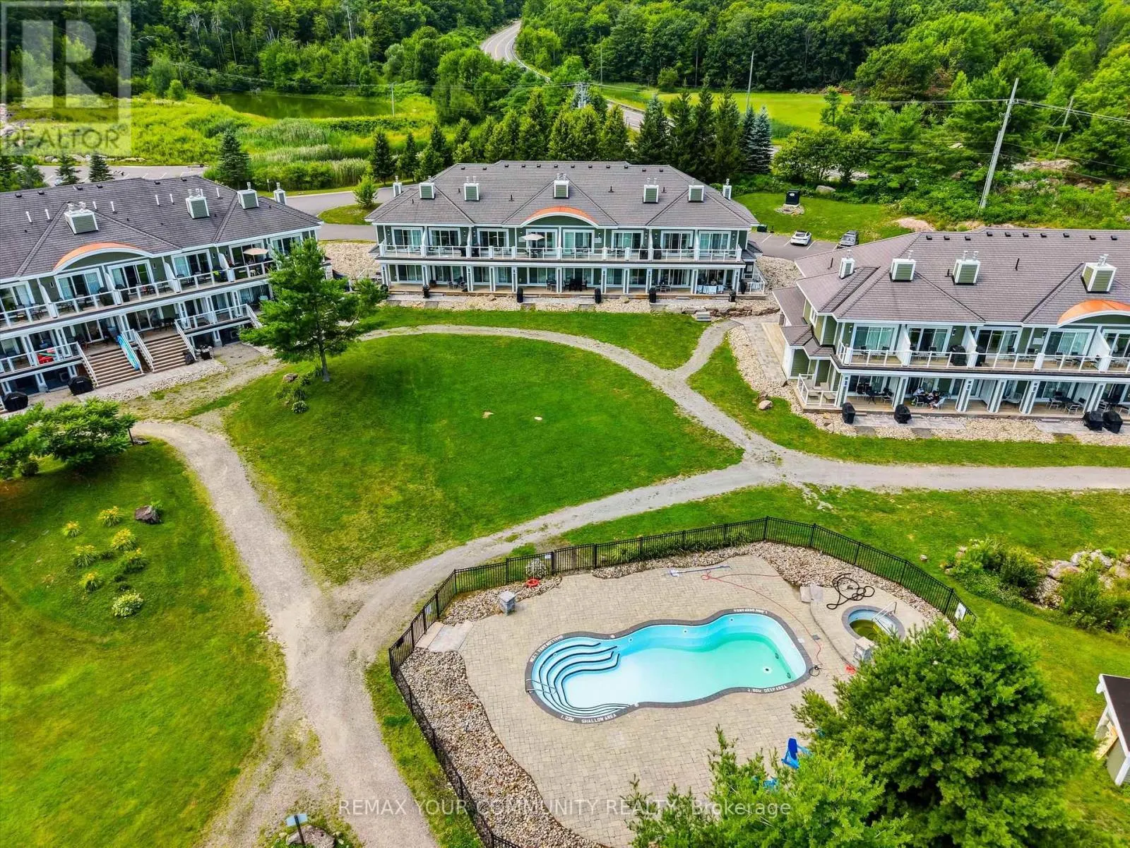 BHV-B-105 - 1869 MUSKOKA ROAD 118 W