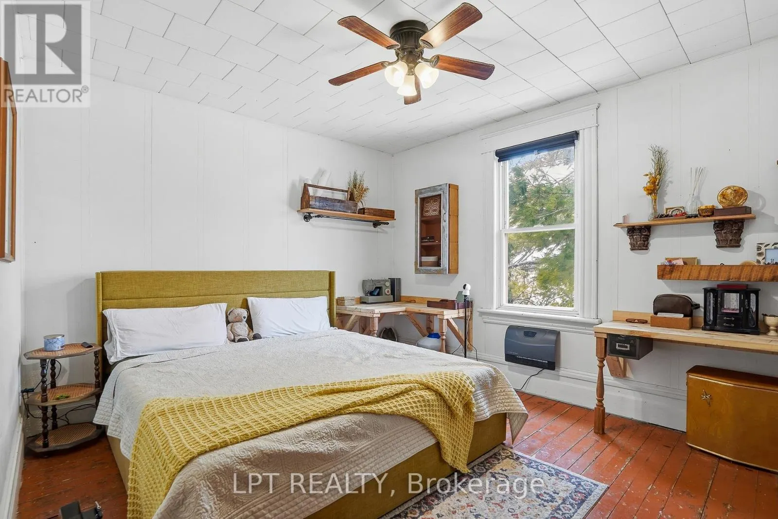 21630 LAGGAN-GLENELG ROAD
