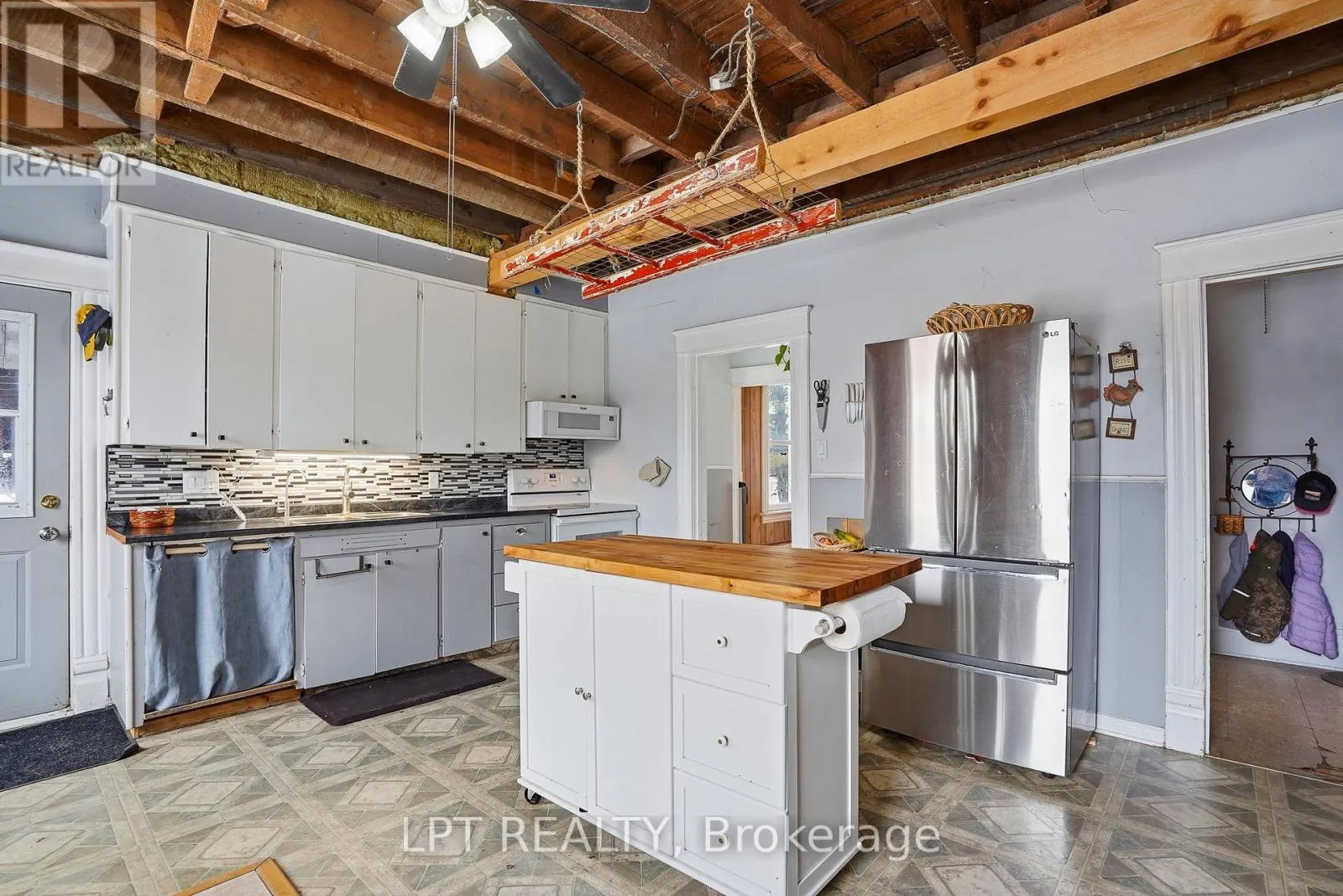 21630 LAGGAN-GLENELG ROAD