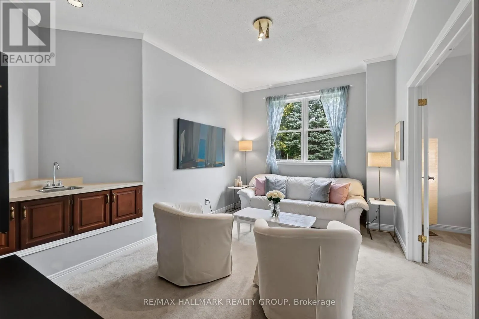 9 KINTAIL COURT