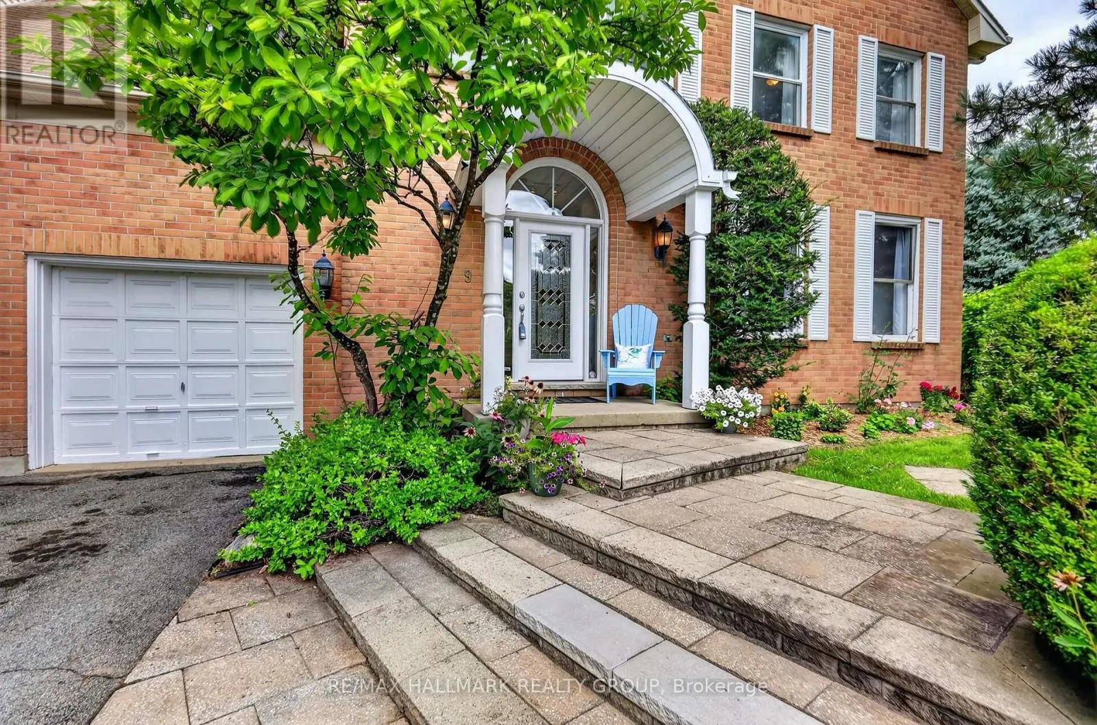 9 KINTAIL COURT