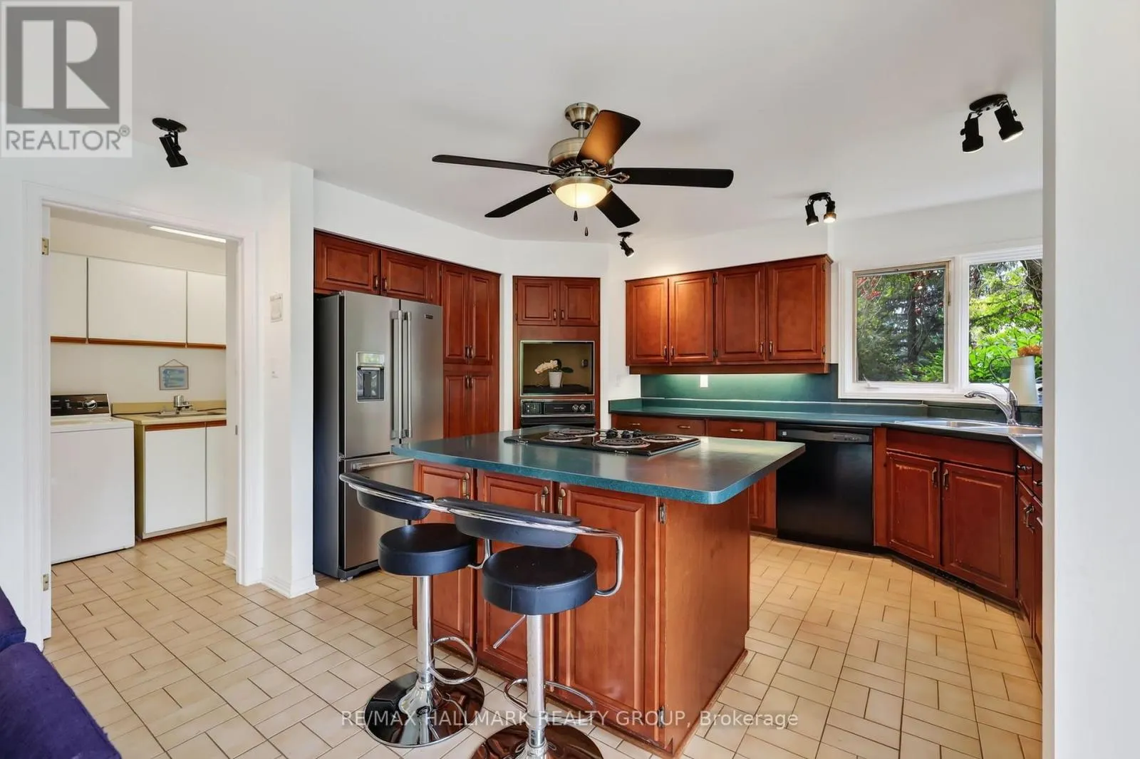 9 KINTAIL COURT