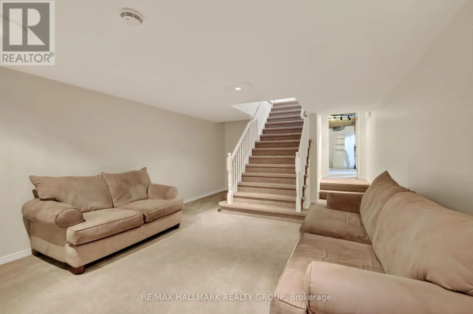 9 KINTAIL COURT