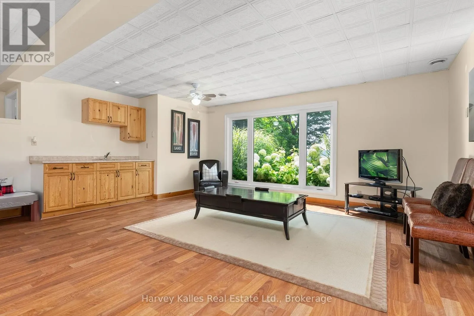 1061 SAWMILL LANE