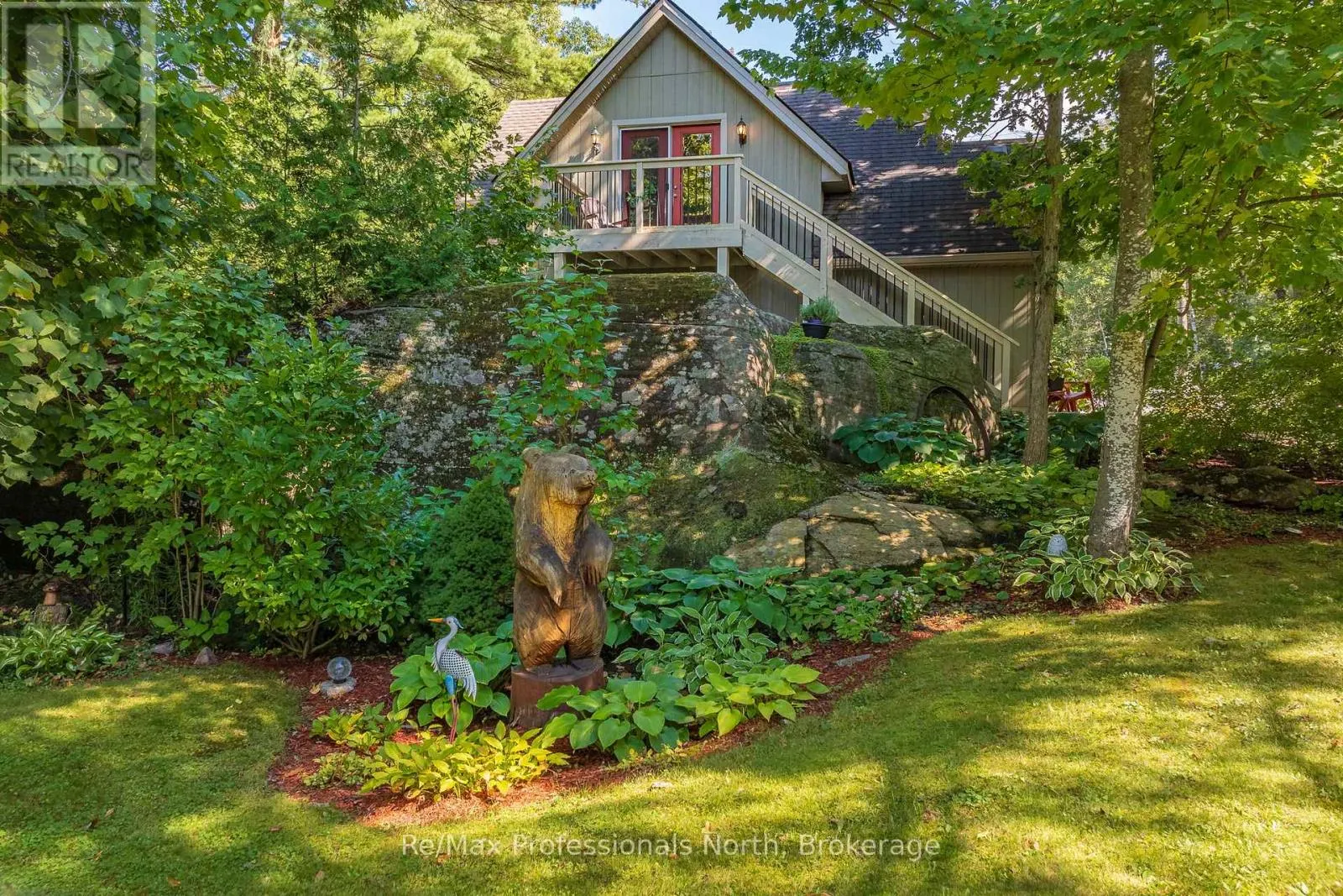 1005 LAIDLAW AVENUE