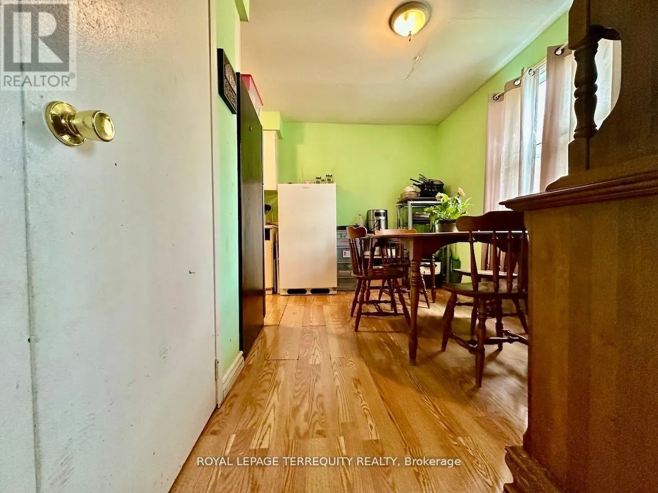 16 ORCHARD PLACE