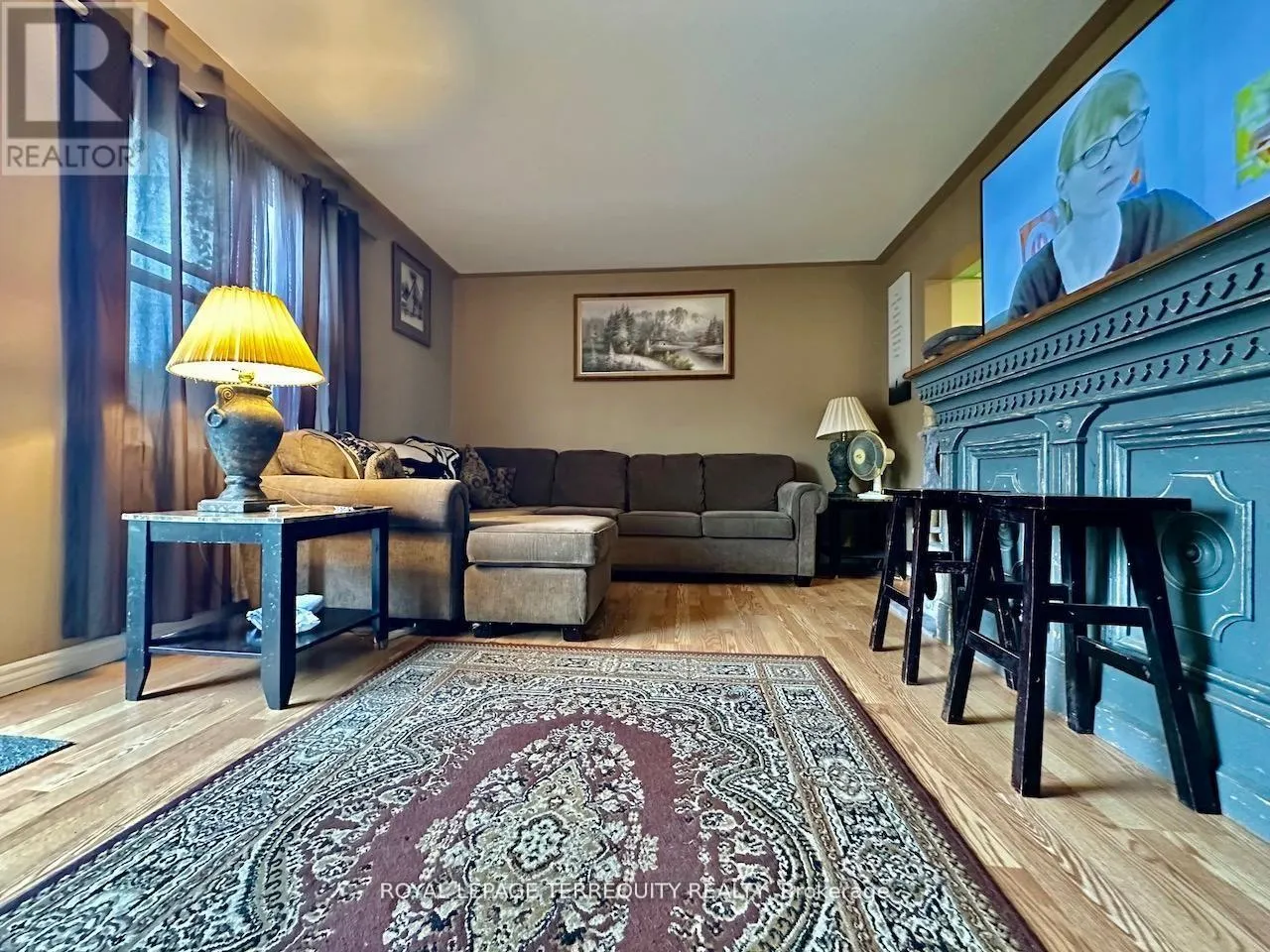 16 ORCHARD PLACE
