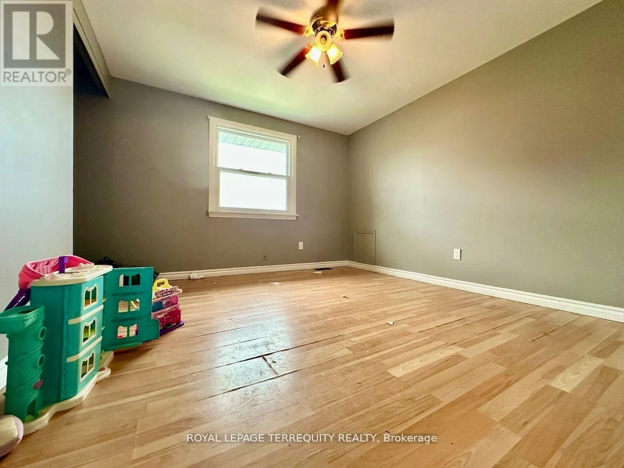 14 ORCHARD PLACE