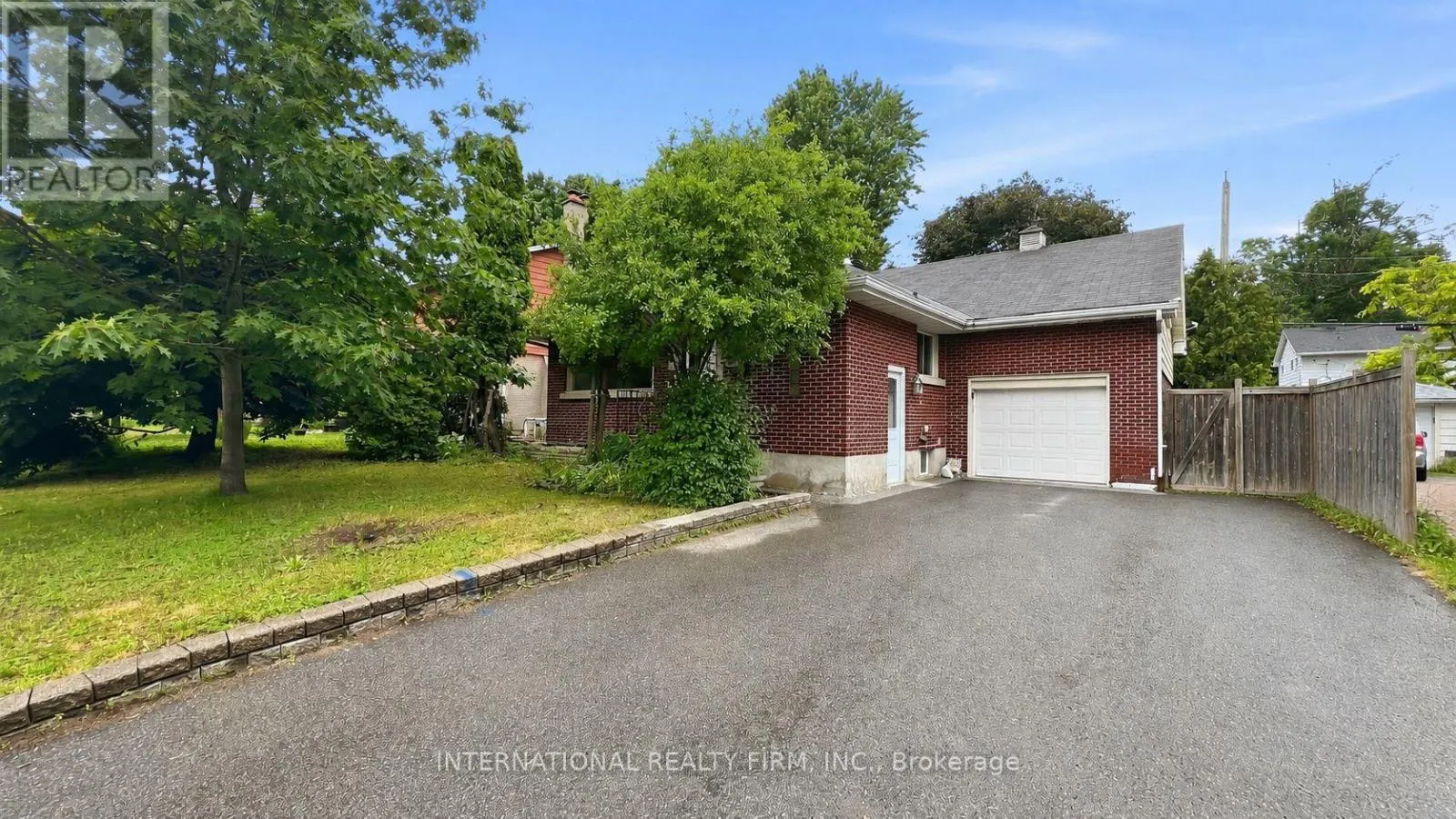 1213 ERINDALE DRIVE