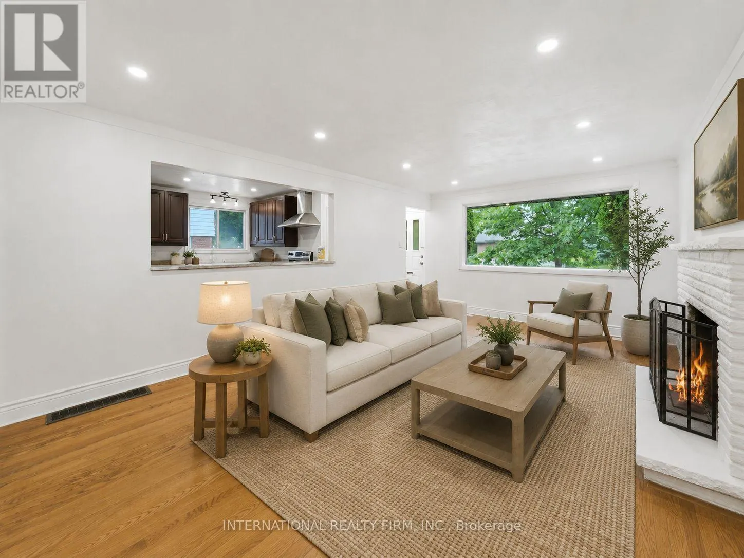 1213 ERINDALE DRIVE