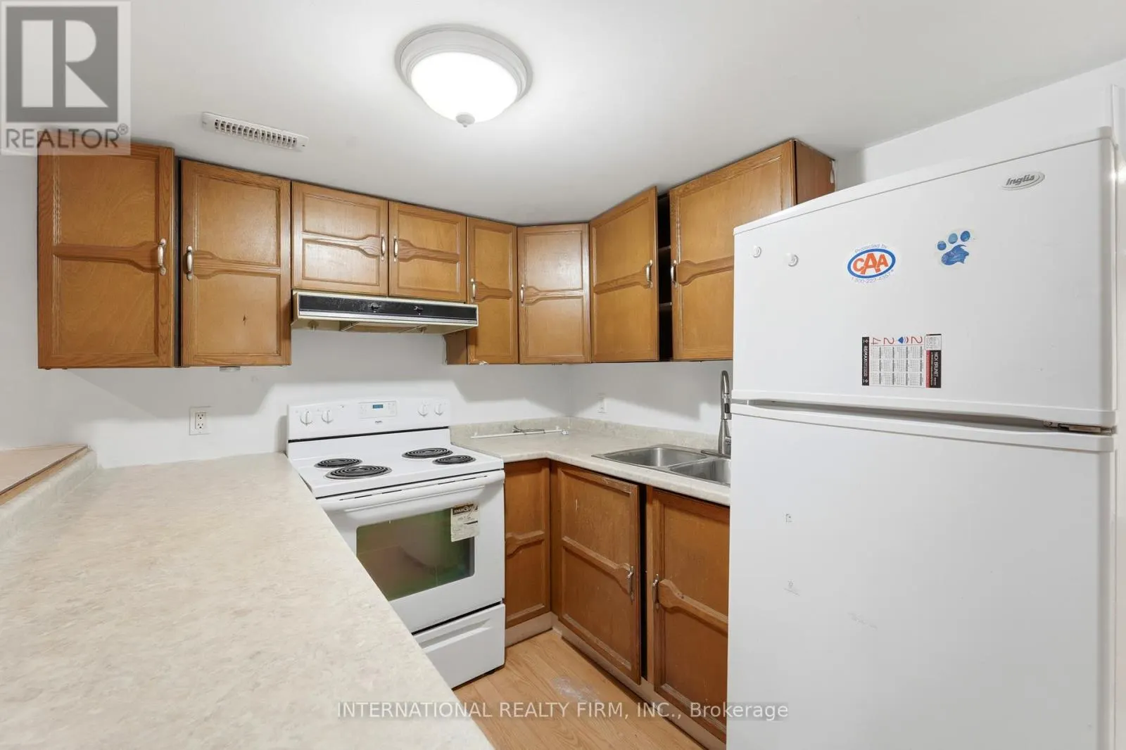 1213 ERINDALE DRIVE