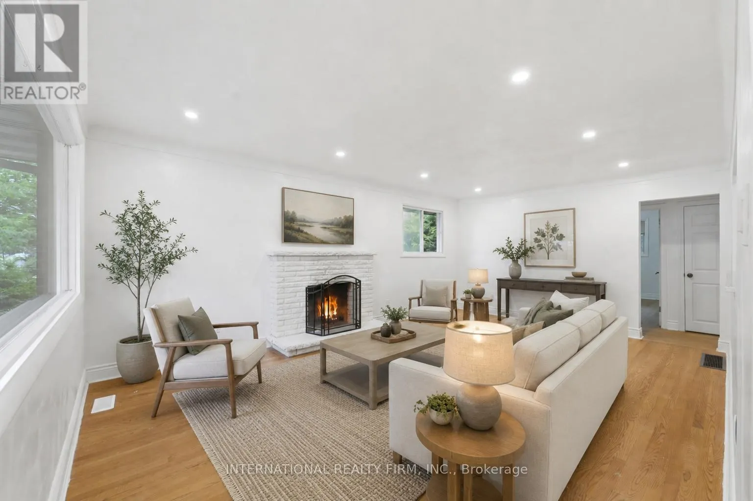 1213 ERINDALE DRIVE