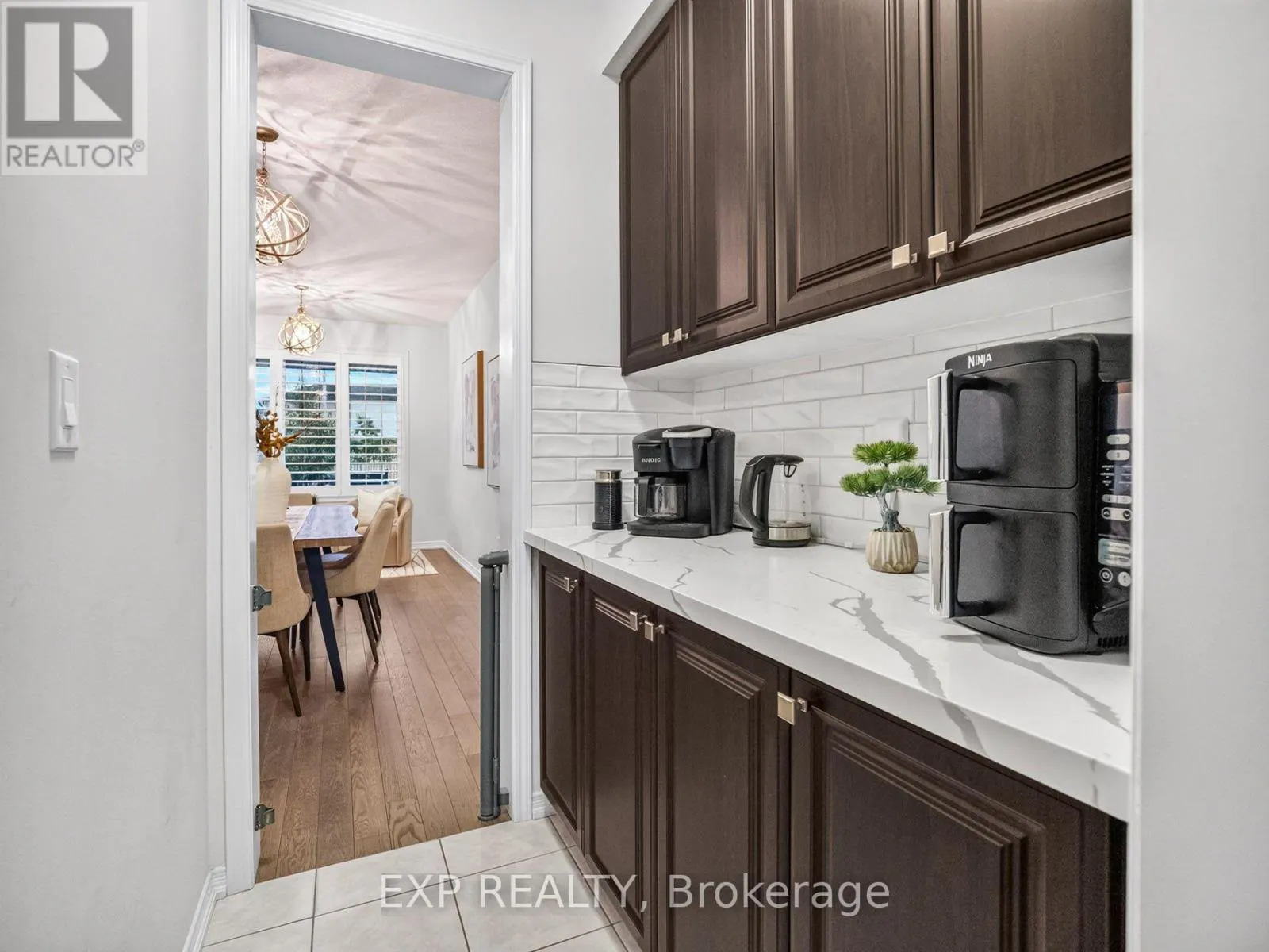 62 ESTHER CRESCENT