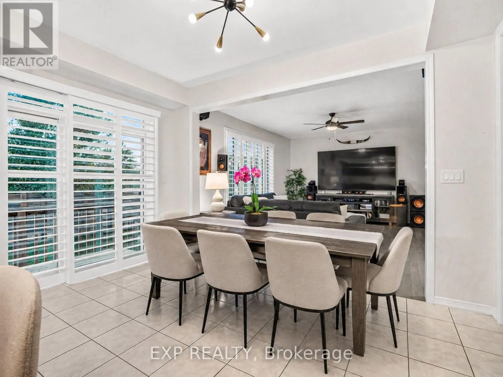 62 ESTHER CRESCENT