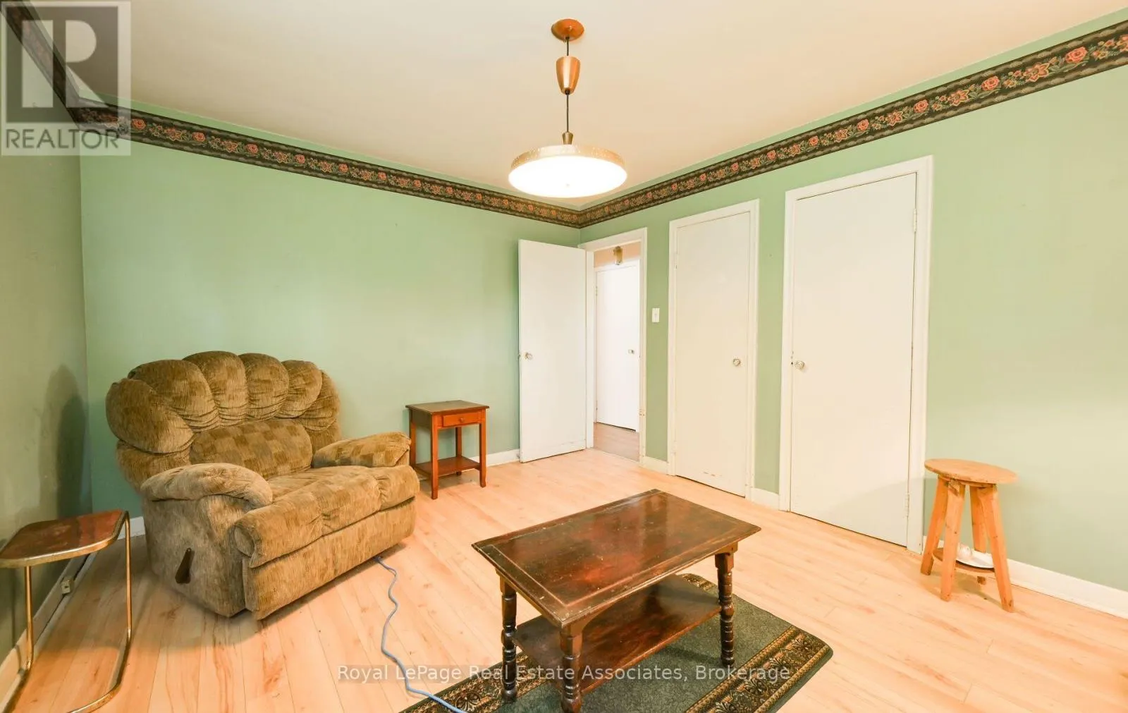 27 ROTHSAY AVENUE