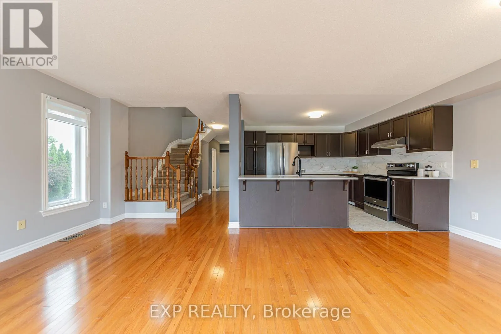 4220 KELLY FARM DRIVE