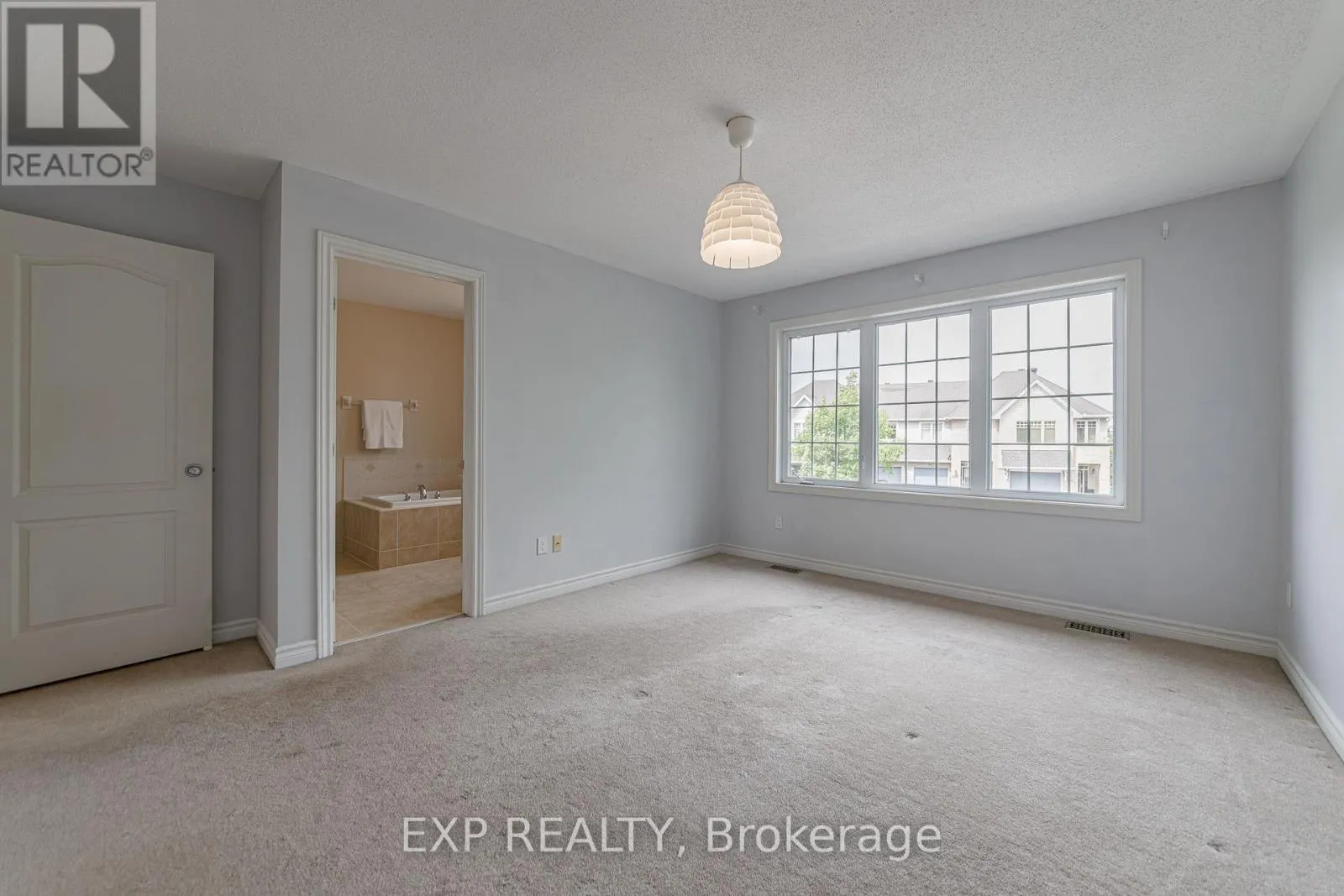 4220 KELLY FARM DRIVE