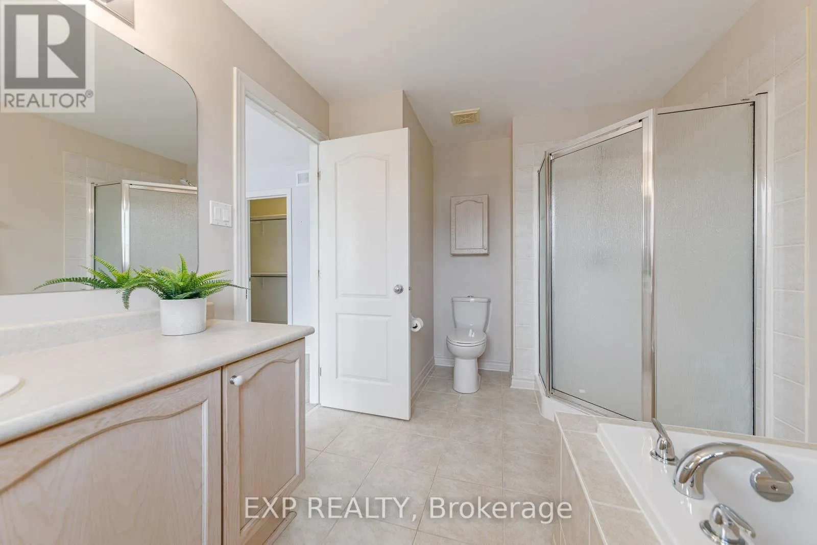 4220 KELLY FARM DRIVE
