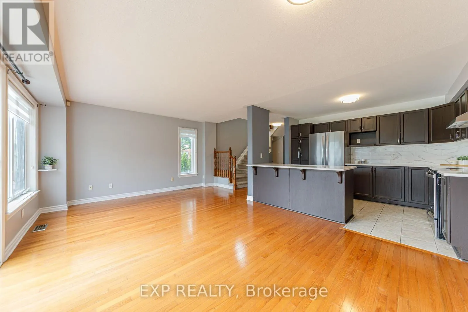 4220 KELLY FARM DRIVE
