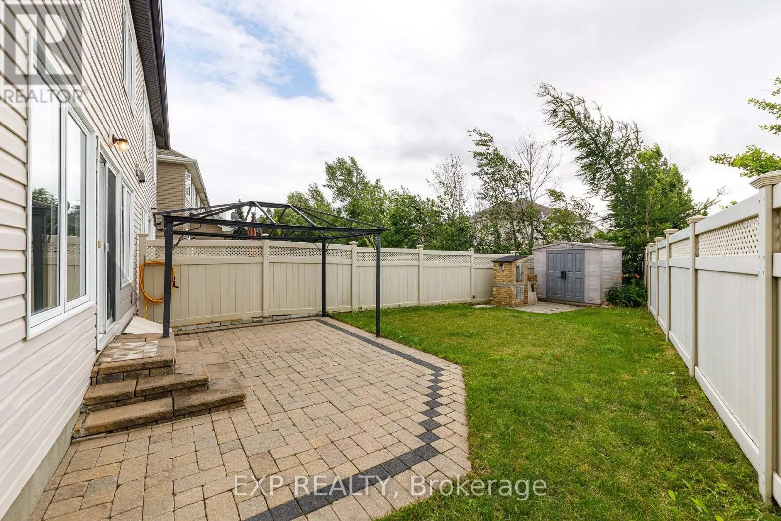 4220 KELLY FARM DRIVE