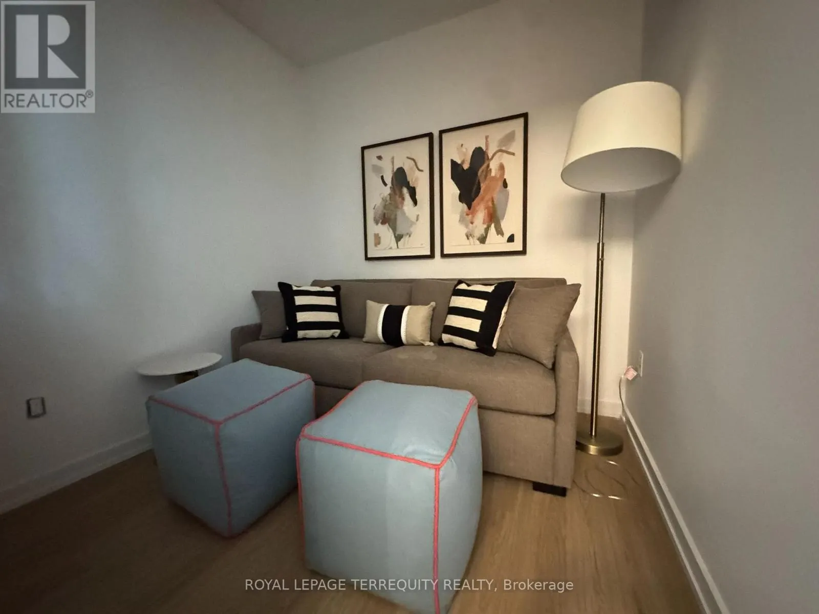 309 - 100 CARRICK TRAIL