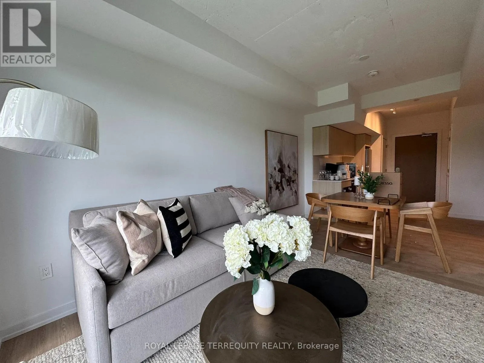309 - 100 CARRICK TRAIL