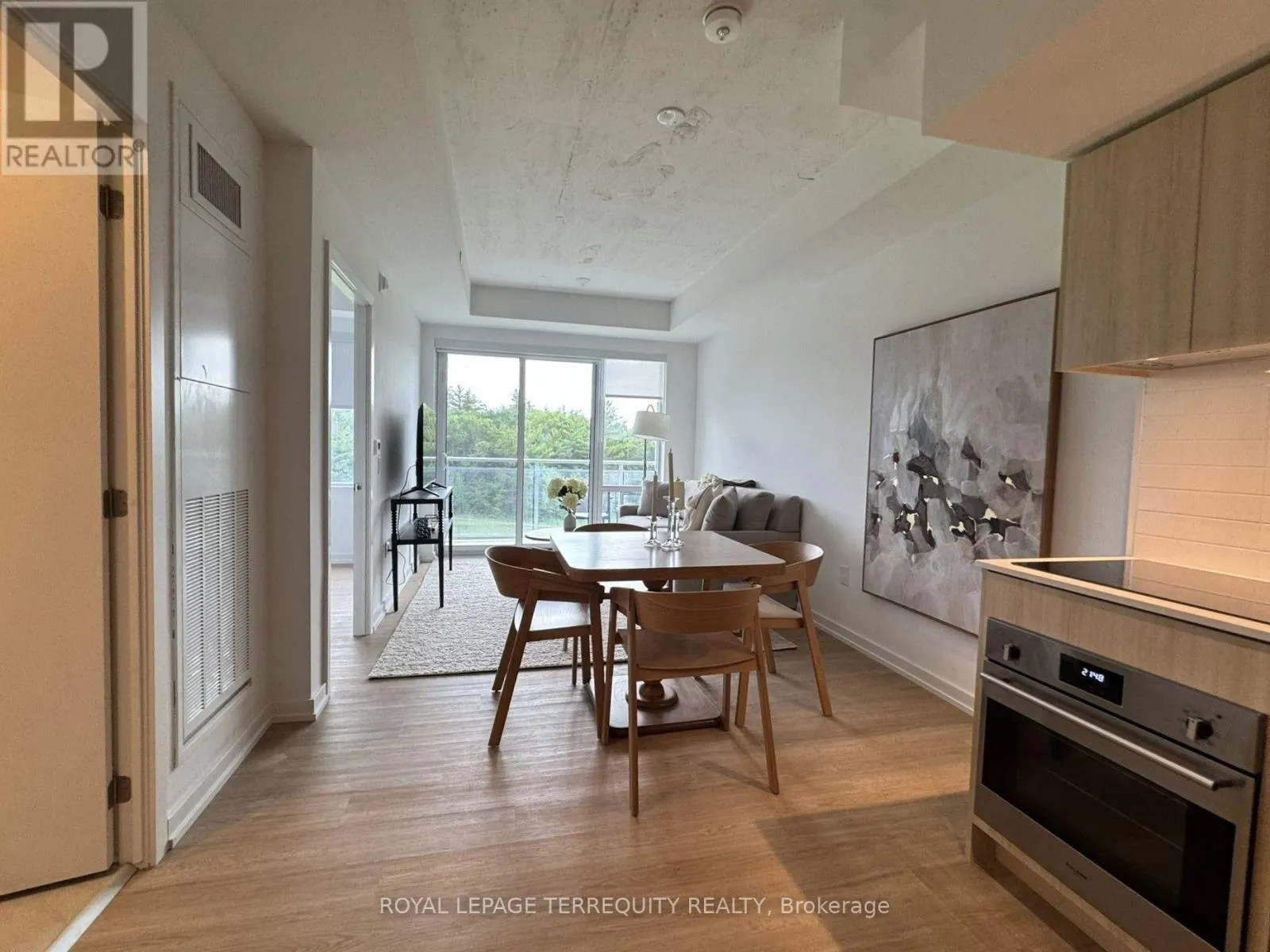 309 - 100 CARRICK TRAIL