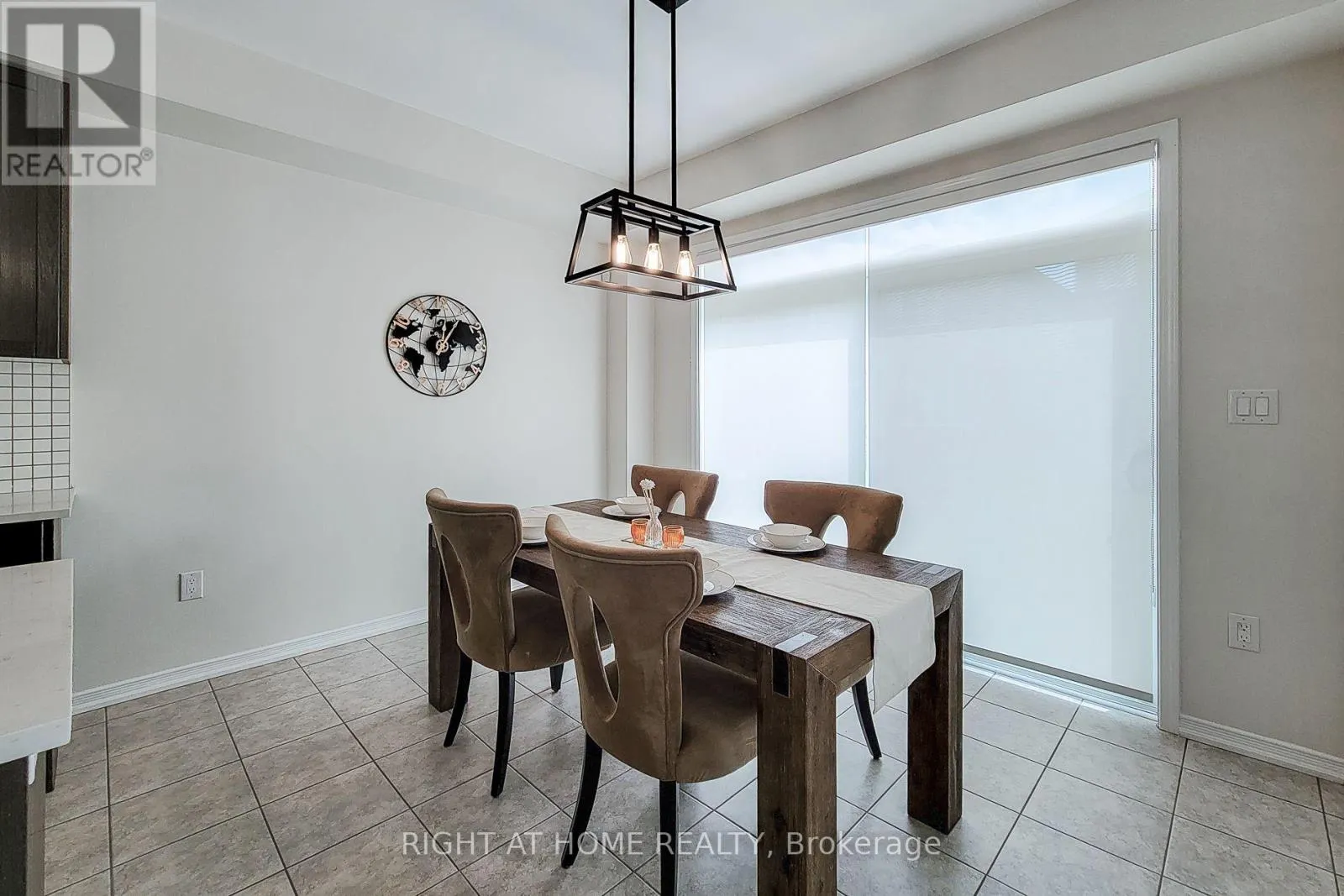 11 ESTHER CRESCENT