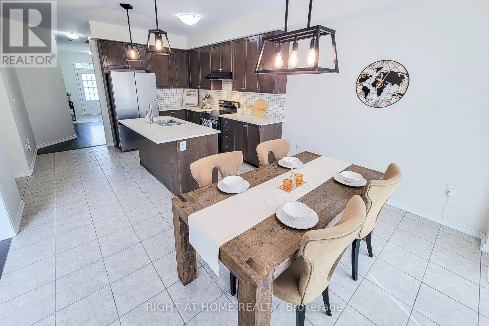 11 ESTHER CRESCENT