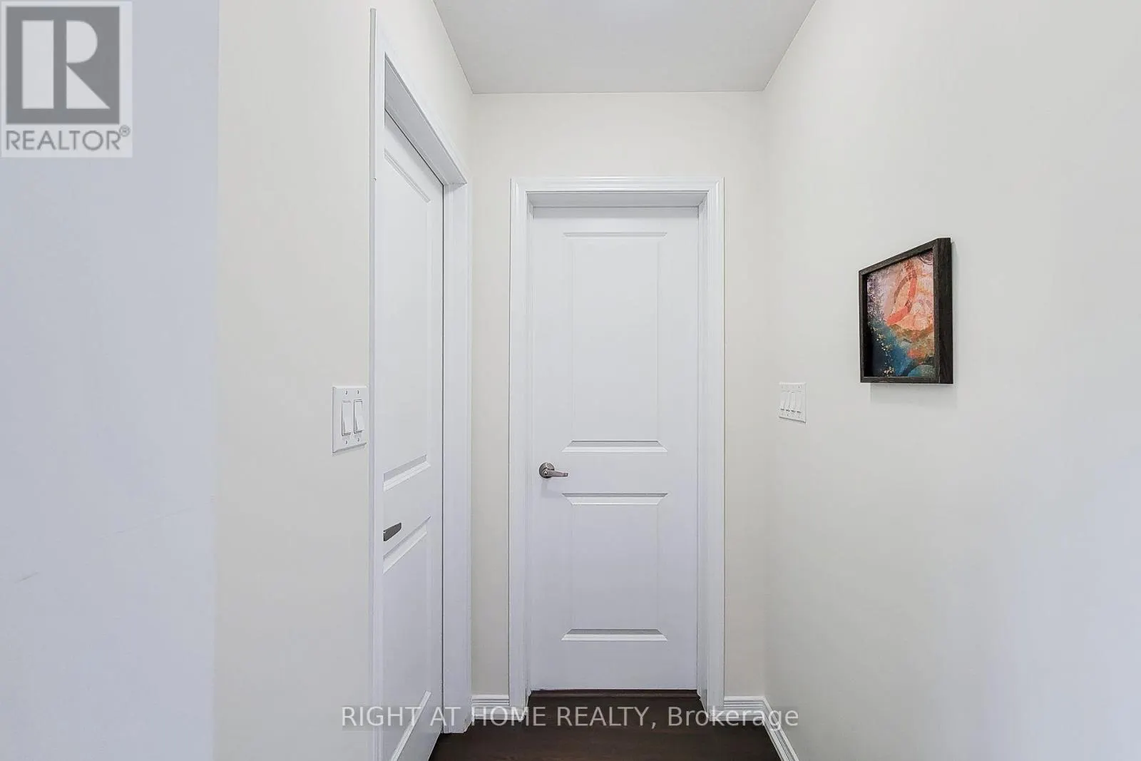 11 ESTHER CRESCENT