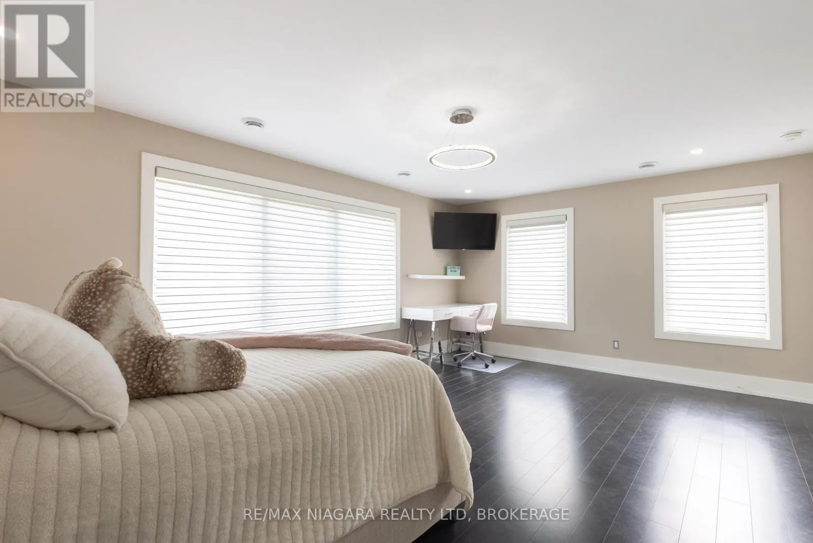 362 NIAGARA BOULEVARD