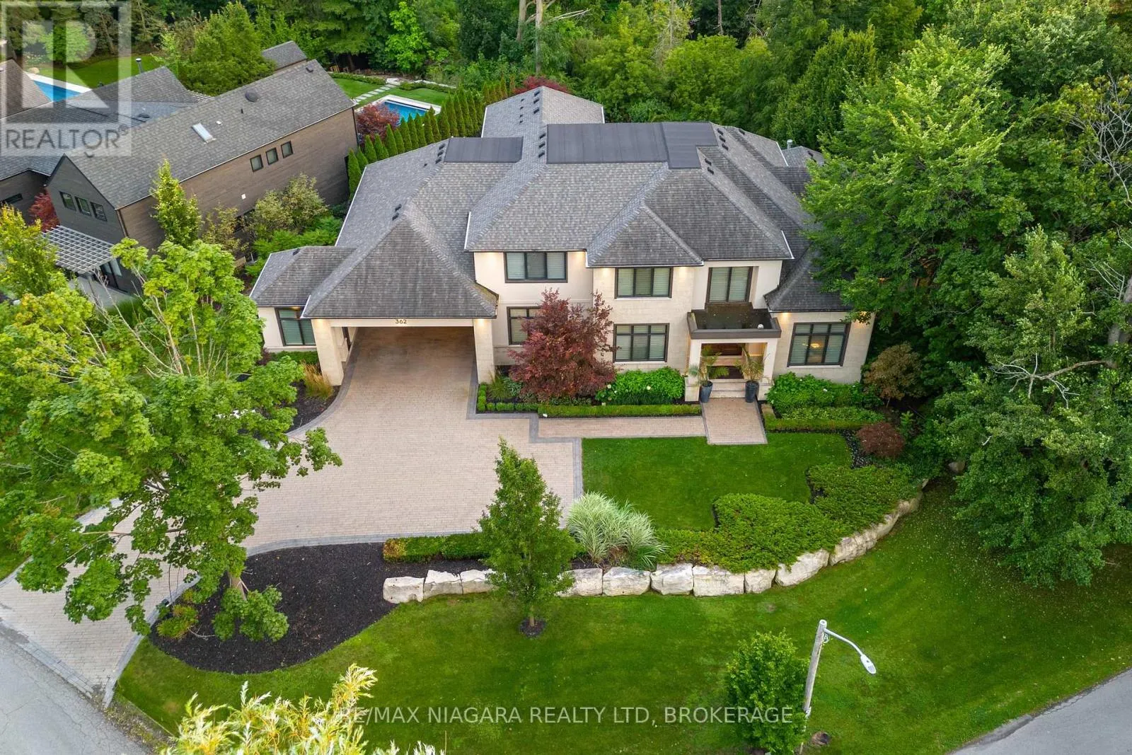 362 NIAGARA BOULEVARD