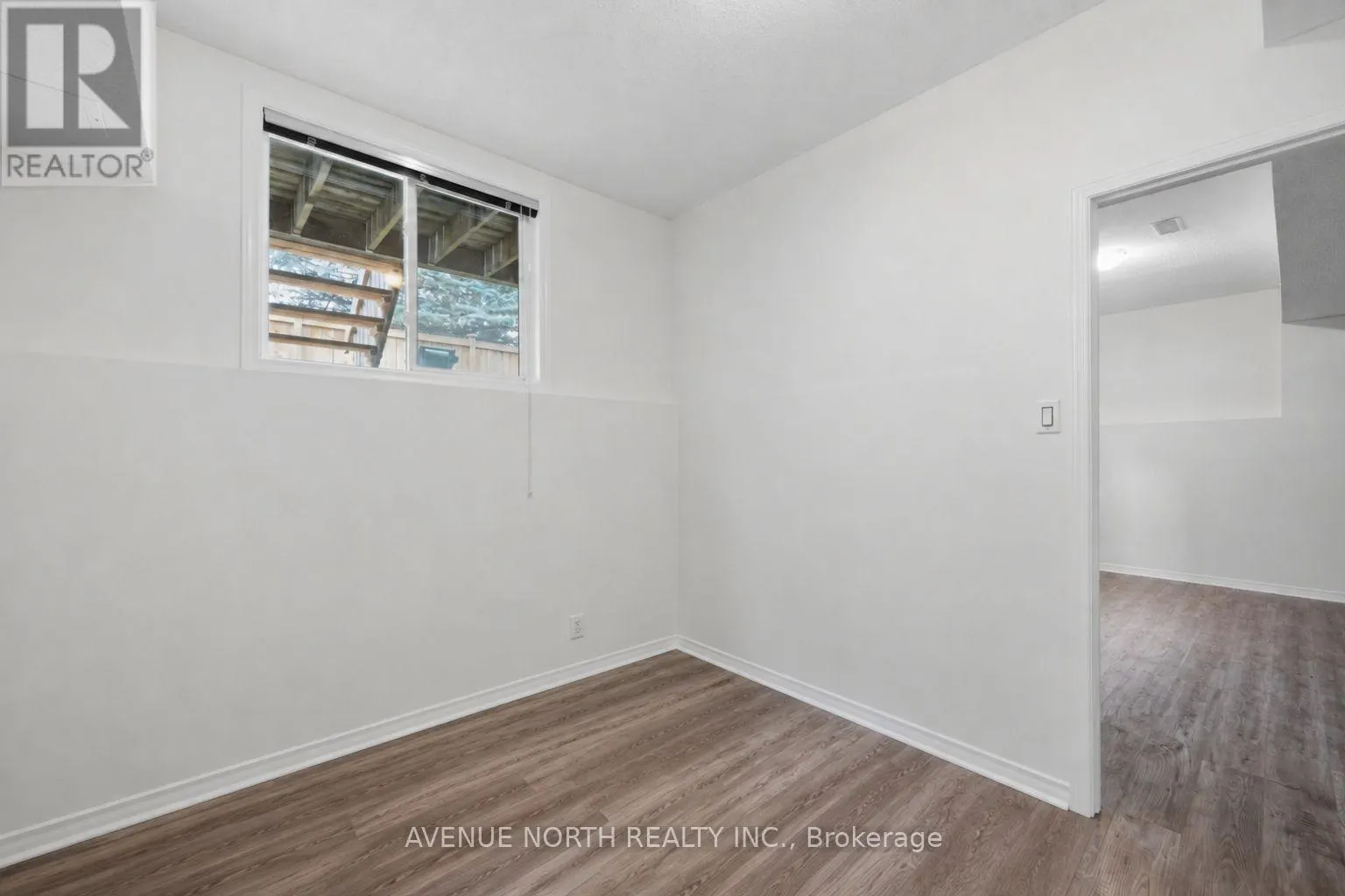 141 GLADEVIEW PRIVATE