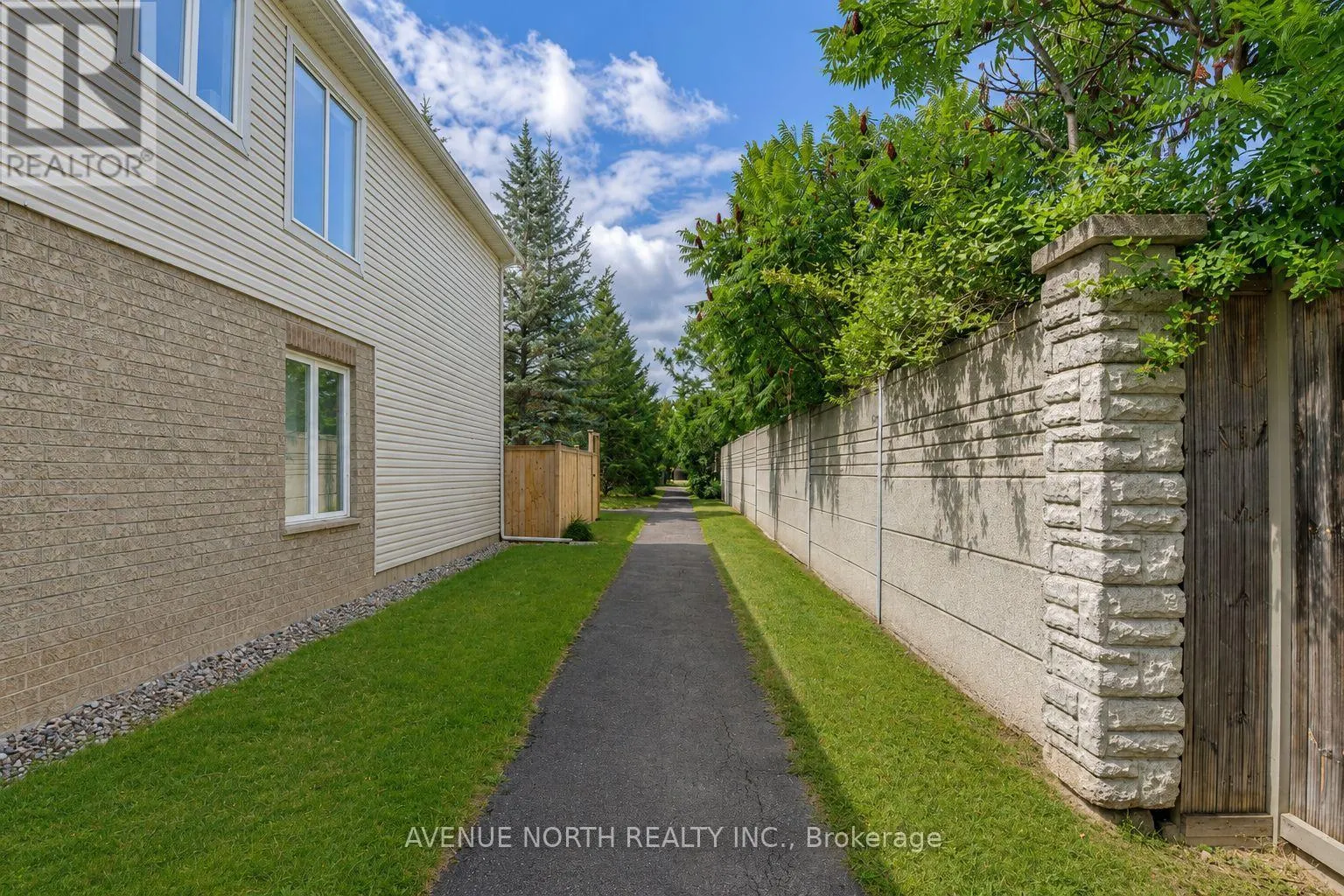 141 GLADEVIEW PRIVATE