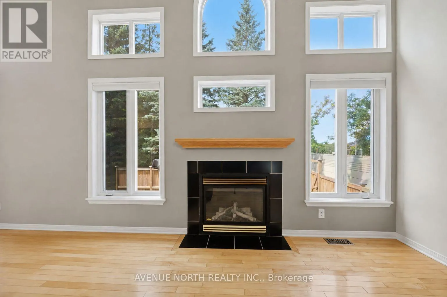 141 GLADEVIEW PRIVATE
