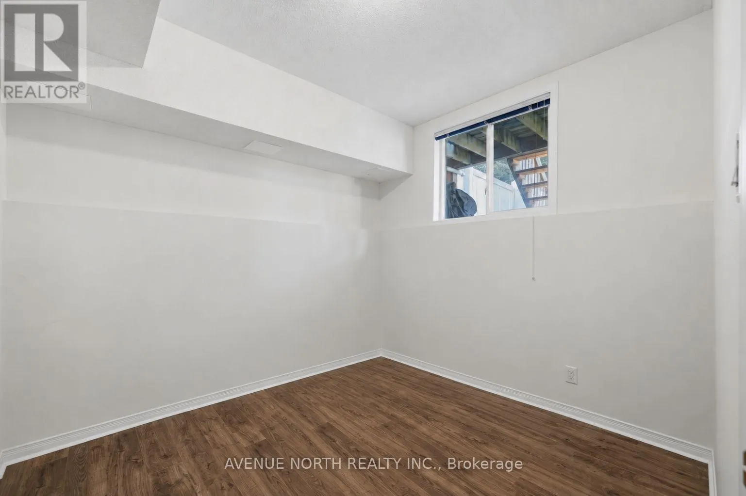 141 GLADEVIEW PRIVATE