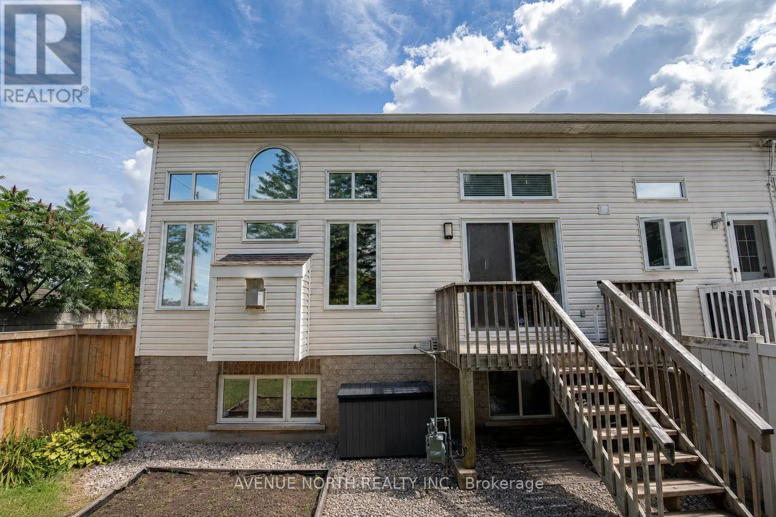141 GLADEVIEW PRIVATE