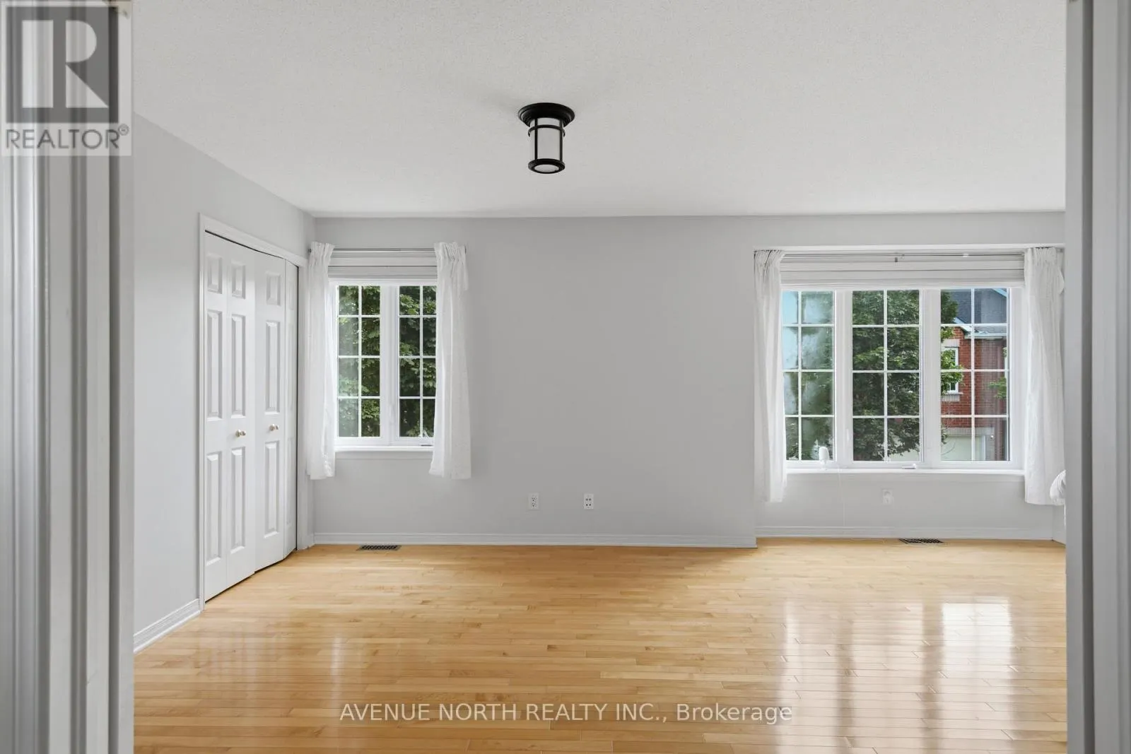 141 GLADEVIEW PRIVATE