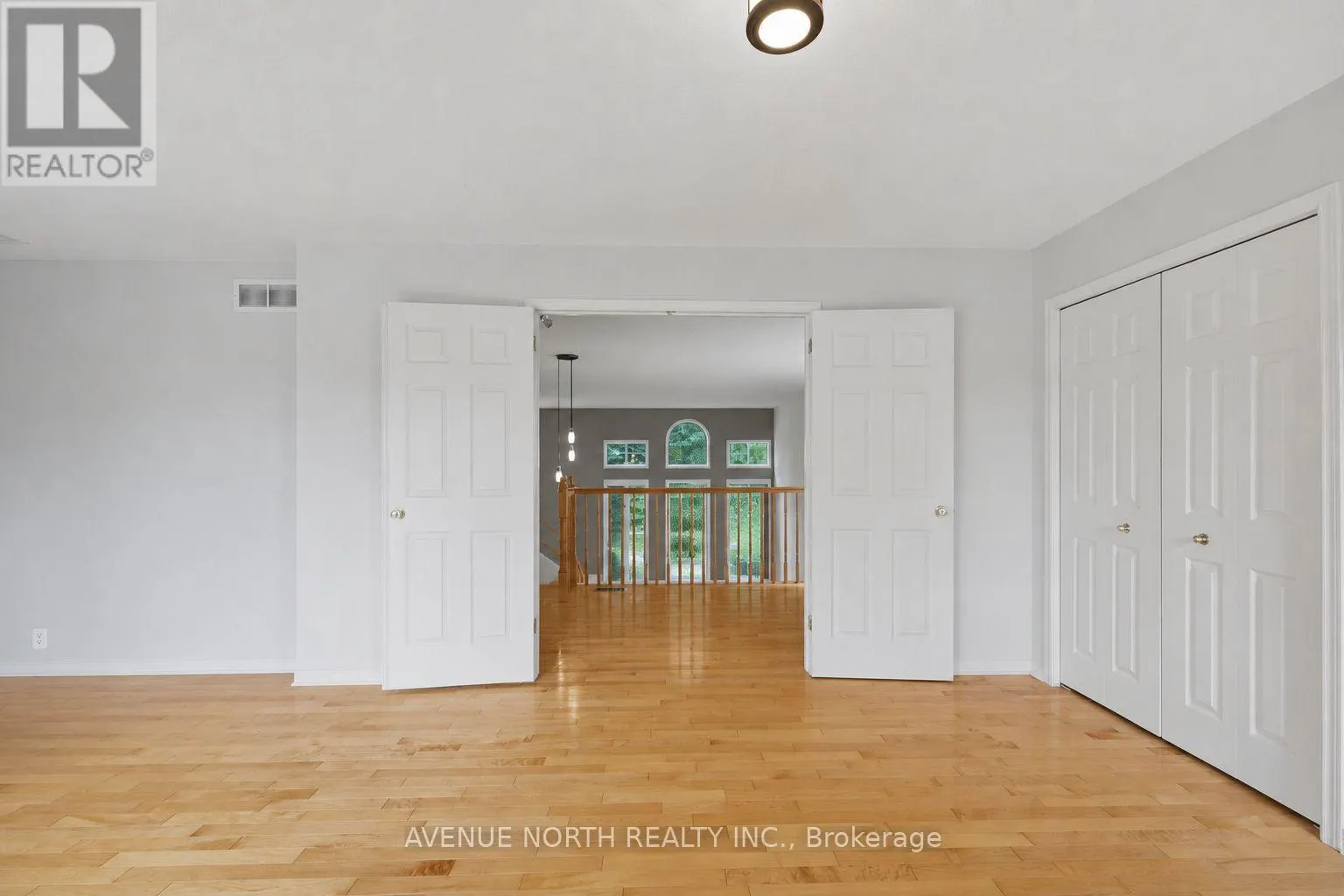 141 GLADEVIEW PRIVATE