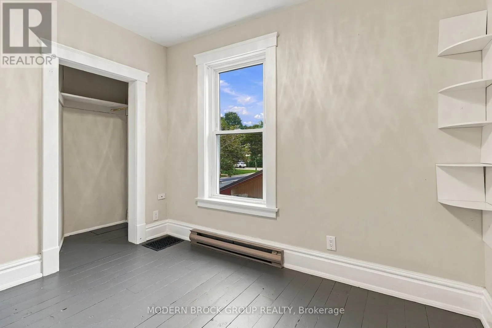 322 KING STREET W