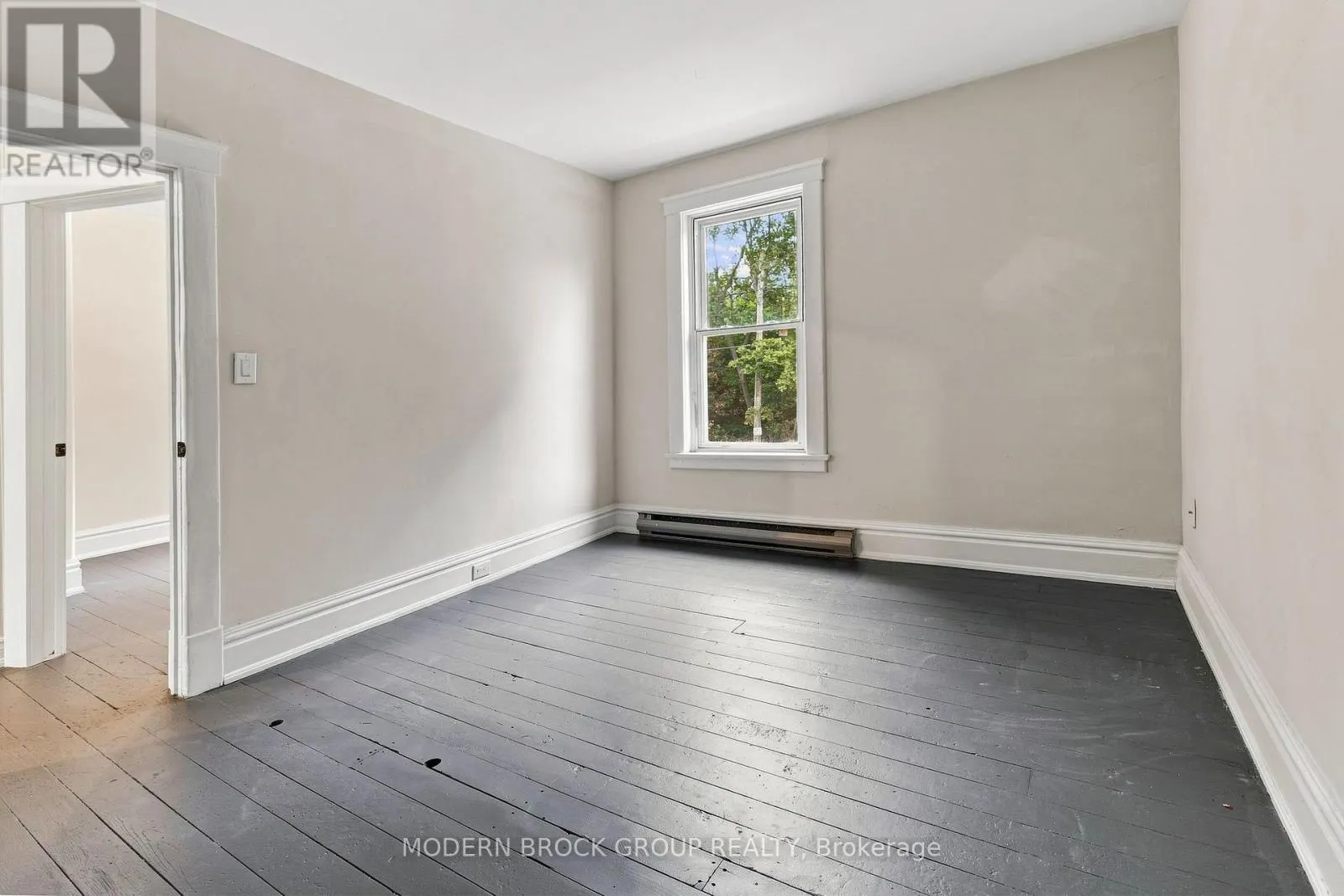 322 KING STREET W