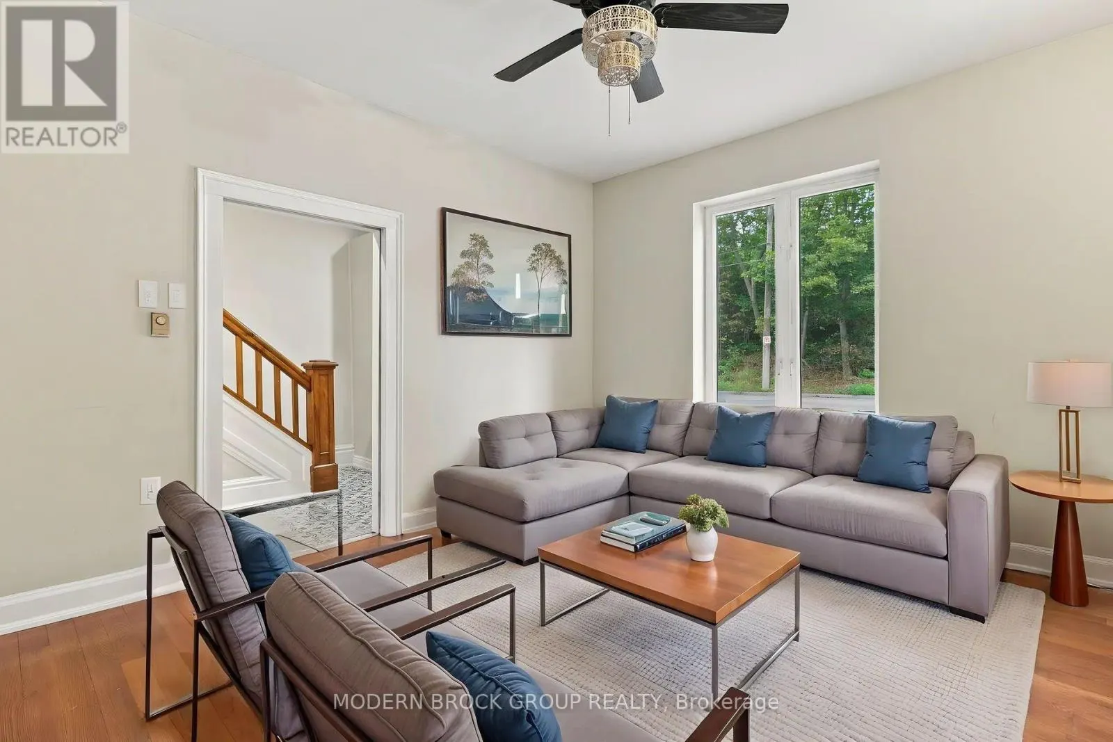 322 KING STREET W