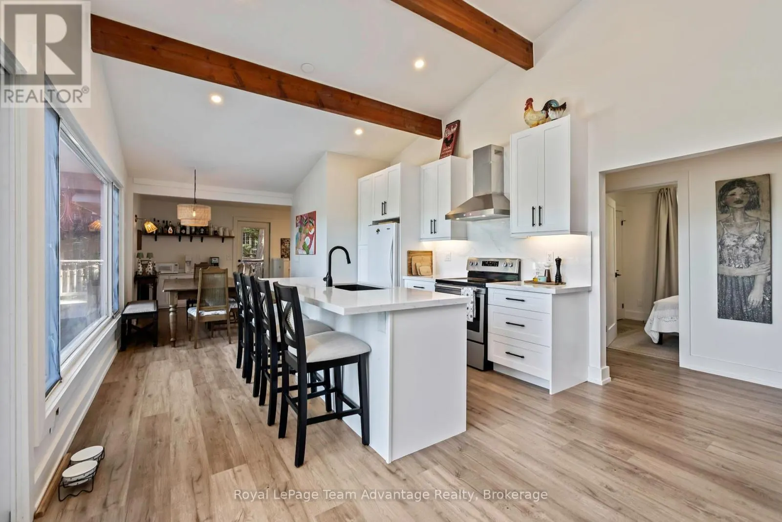 8 FIREFLY WAY